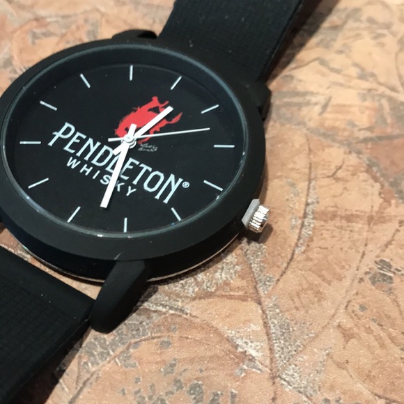 Pendleton whiskey 🥃 sport watch - Picture 3 of 9